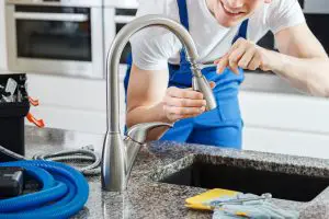 how to fix a leaky kitchen faucet